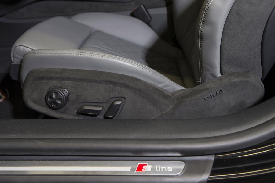 Детали интерьера Audi TT Coupe Gunmetal Bullet by ABT (8S) 2015 года  (фото 18 из 24)